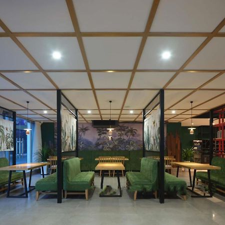 Baian Art Hotel Luzhou Esterno foto